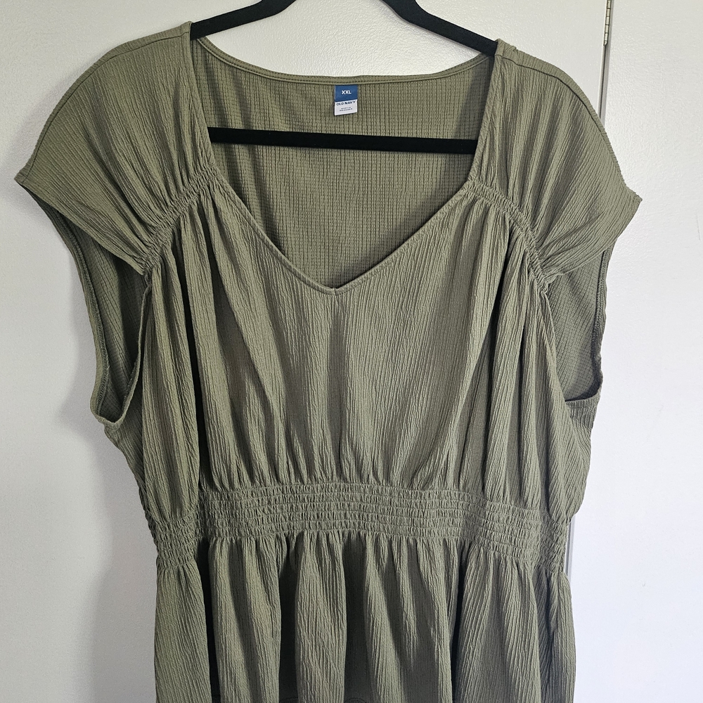 Old Navy Green Ruched Smocked Blouse
